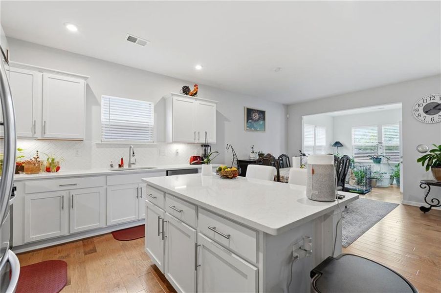 Furnished interior view inside a new home in , Grayson (Image 9).