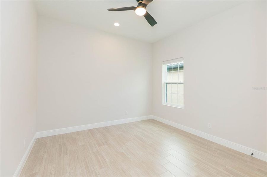 Spacious, unfurnished interior of a new home in , San Antonio (Image 54).