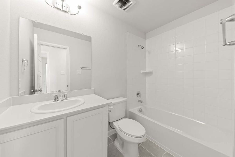 Furnished interior view inside a new home in Elevon, Lavon (Image 11).
