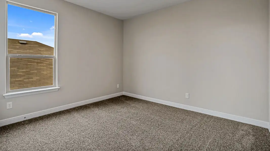 Spacious, unfurnished interior of a new home in Parkerville Meadows, DeSoto (Image 31).