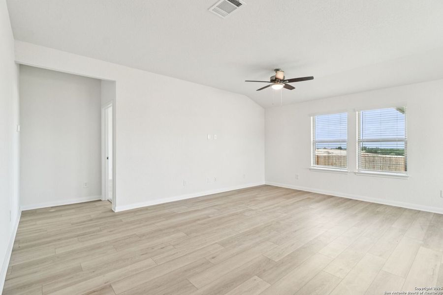 Spacious, unfurnished interior of a new home in Legendary Trails - Classic Series, Cibolo (Image 30).