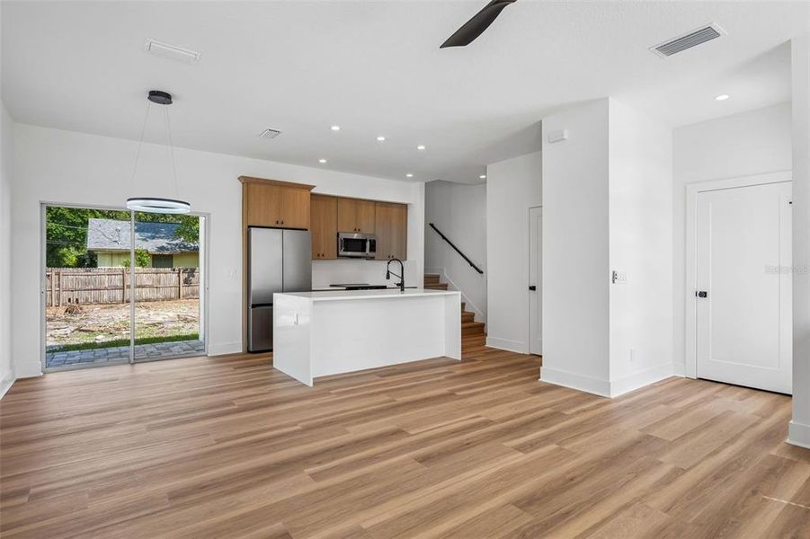 Furnished interior view inside a new home in , Orlando (Image 6).