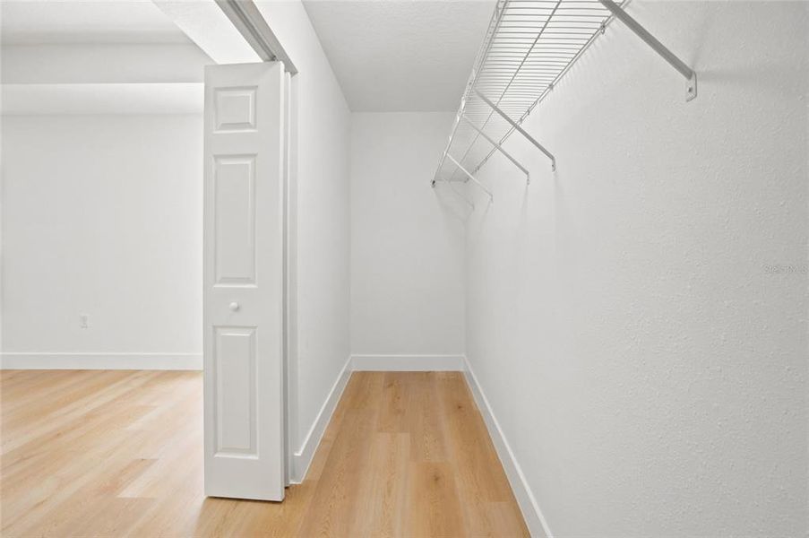 Spacious, unfurnished interior of a new home in , Summerfield (Image 31).