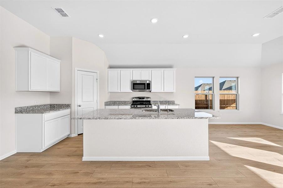 Furnished interior view inside a new home in Verandah, Royse City (Image 15).