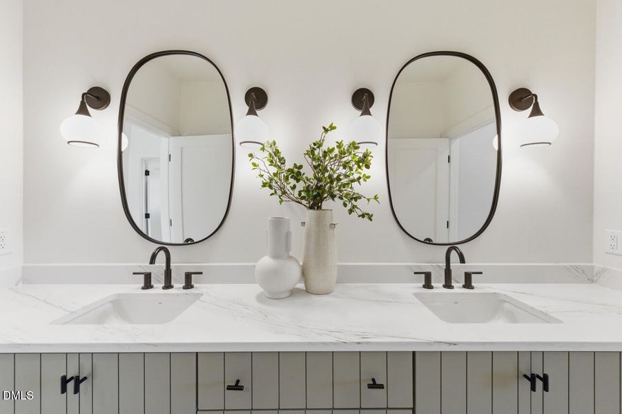 5856 Carriage Gate-73