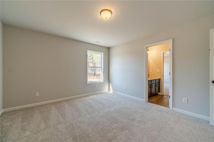 Spacious, unfurnished interior of a new home in , Covington (Image 30).
