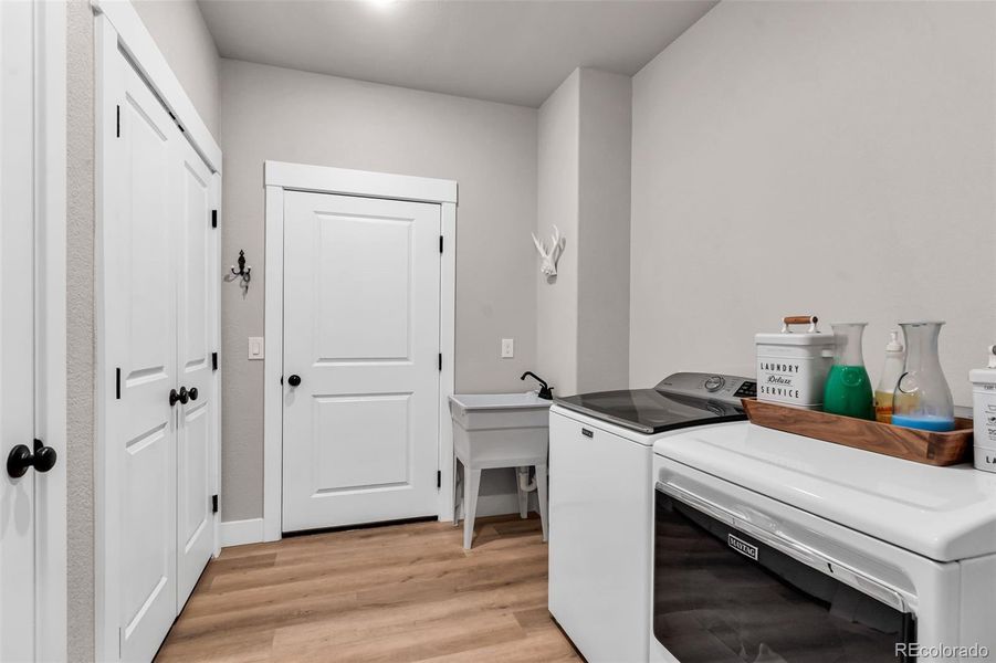 Furnished interior view inside a new home in , Cañon City (Image 16). Furnished interior view inside a new home in , Cañon City (Image 16).