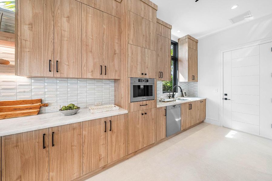 629EF19E-E0FE-4714-BB71-6EF1932BDB82