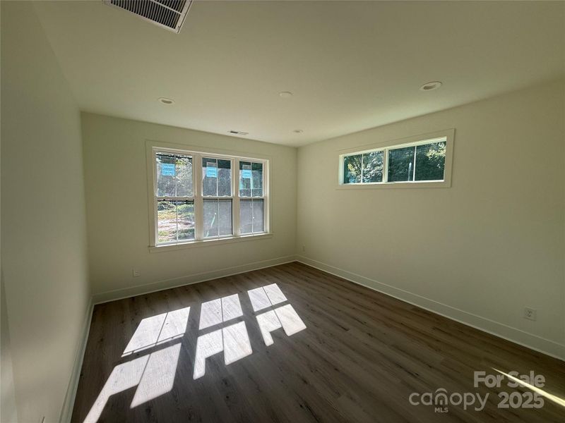 Image 27 of a home in .