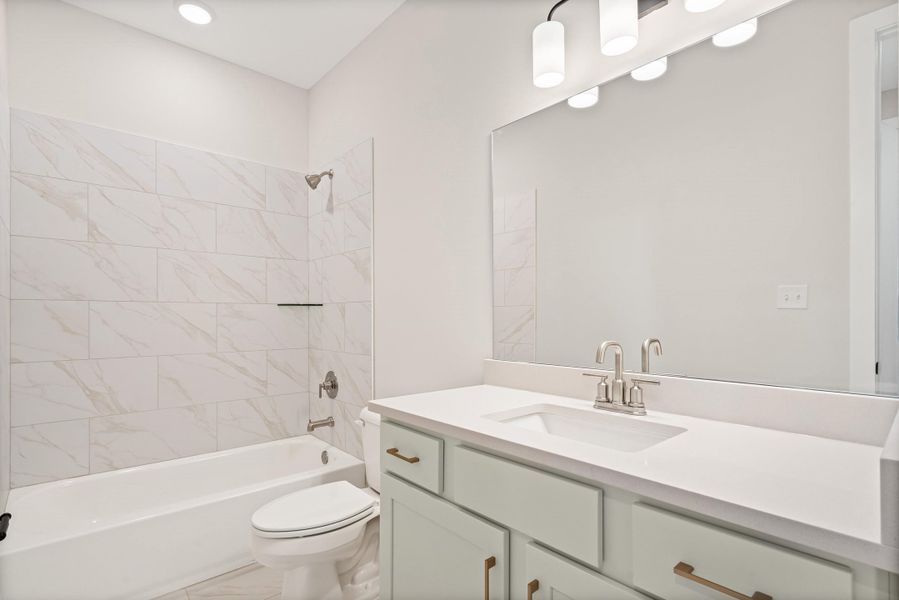 Furnished interior view inside a new home in White Oak, Arlington (Image 7).