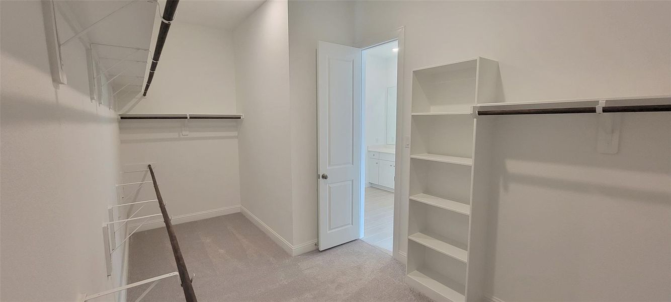 Spacious, unfurnished interior of a new home in The Highlands: Pinnacle Collection, Porter Heights (Image 22). Spacious, unfurnished interior of a new home in The Highlands: Pinnacle Collection, Porter Heights (Image 22).