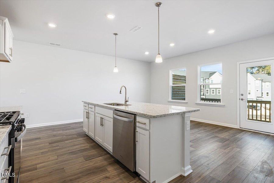 12-7256 Morris Acres - Open Peek Media-1