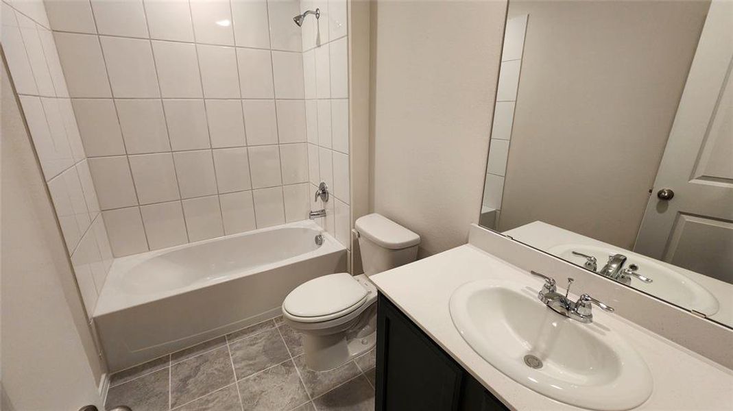 Furnished interior view inside a new home in Waverly Estates, Josephine (Image 5).