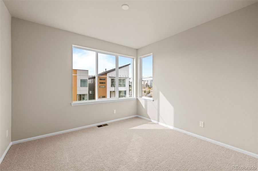 Spacious, unfurnished interior of a new home in Baseline, Broomfield (Image 23).