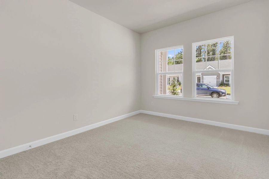 Similar Palmetto floorplan with Serene Collection. Features and finishes vary.