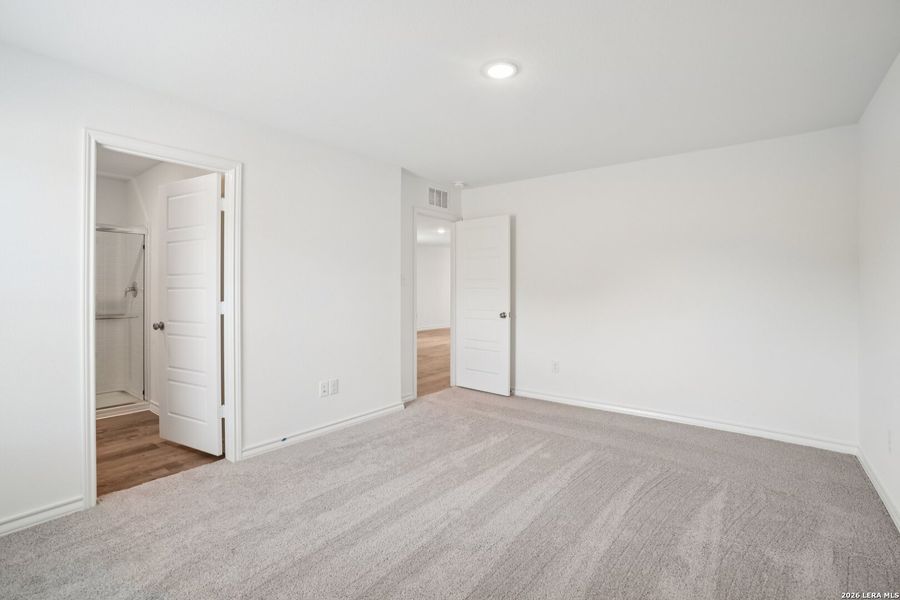 Spacious, unfurnished interior of a new home in , New Braunfels (Image 21). Spacious, unfurnished interior of a new home in , New Braunfels (Image 21).