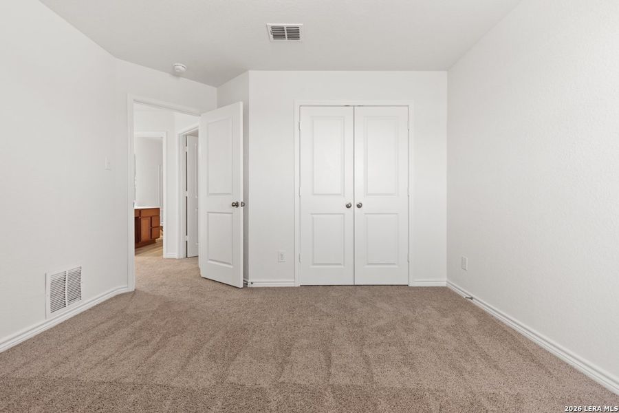 Spacious, unfurnished interior of a new home in The Granary - Heritage Collection, San Antonio (Image 17).