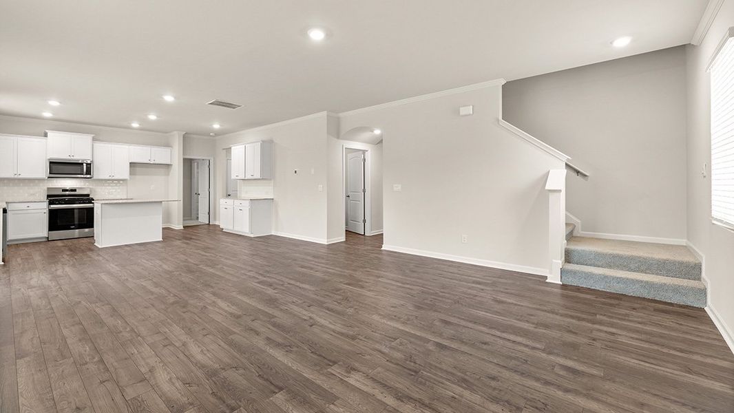 Representative unfurnished interior of a home built from the Mansfield by D.R. Horton in Northwoods at Mirror Lake, Villa Rica (Image 21).