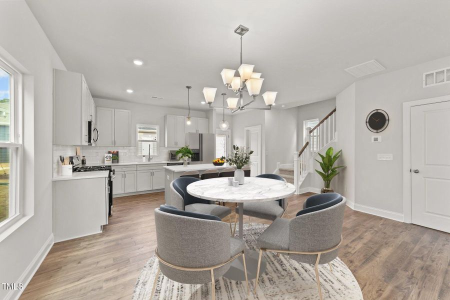 6-web-or-mls-Dining Room