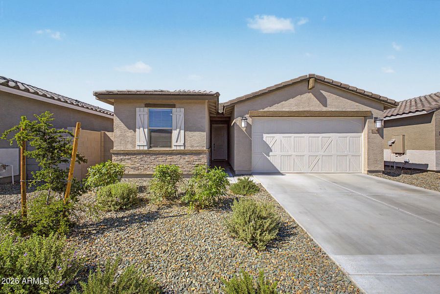 03 - Desert Hollow 16014 03 - Desert Hollow 16014