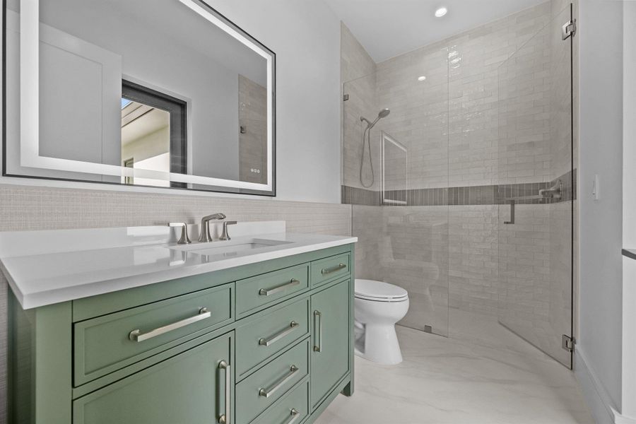 Exterior details and patio area of a home in , North Palm Beach (Image 18).