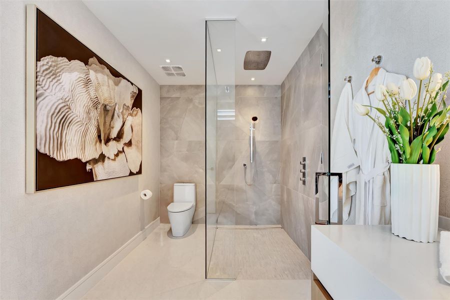 Furnished interior view inside a new home in , Fort Lauderdale (Image 6).