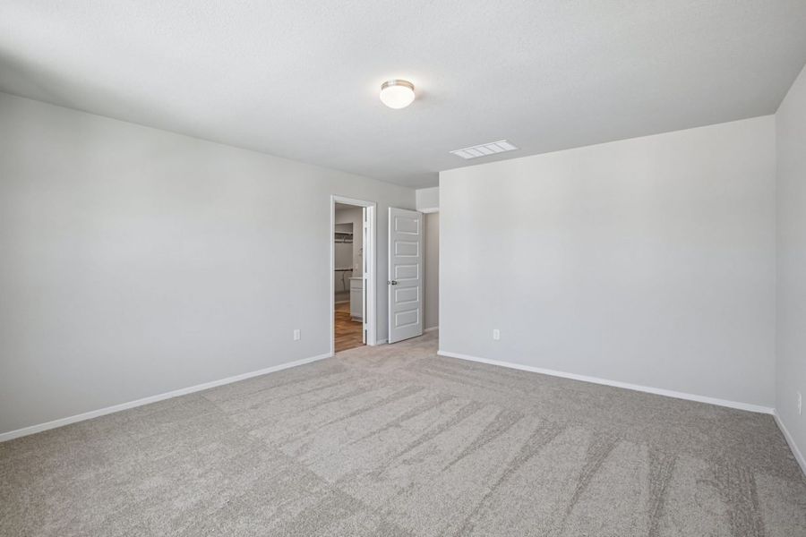 Spacious, unfurnished interior of a new home in Edgebrooke, Pflugerville (Image 24). Spacious, unfurnished interior of a new home in Edgebrooke, Pflugerville (Image 24).