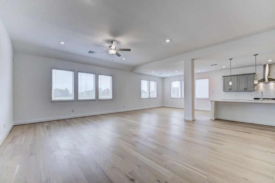 Spacious, unfurnished interior of a new home in Townsen Landing, Humble (Image 21).