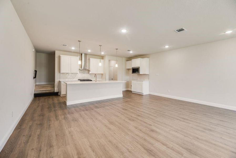 Spacious, unfurnished interior of a new home in Bayside, Rowlett (Image 17). Spacious, unfurnished interior of a new home in Bayside, Rowlett (Image 17).