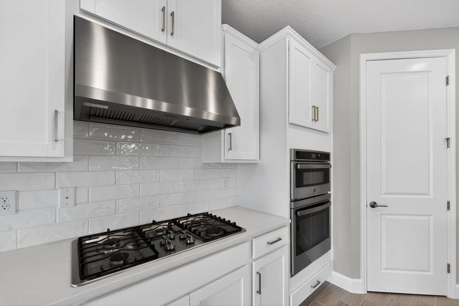 Furnished interior view inside a new home in Headwaters at Lofton Creek, Yulee (Image 7).