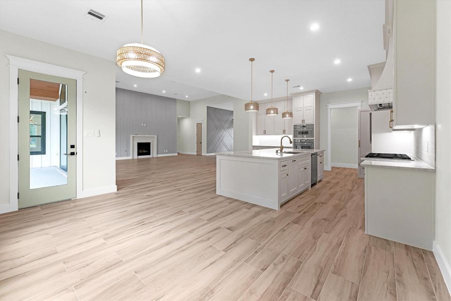 Image 42 of a home in .