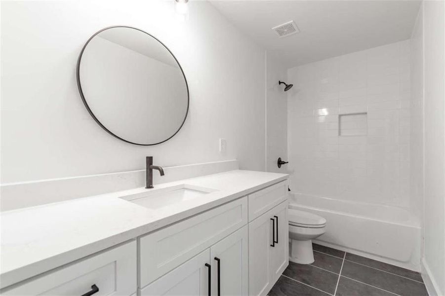 Furnished interior view inside a new home in , Gainesville (Image 14).