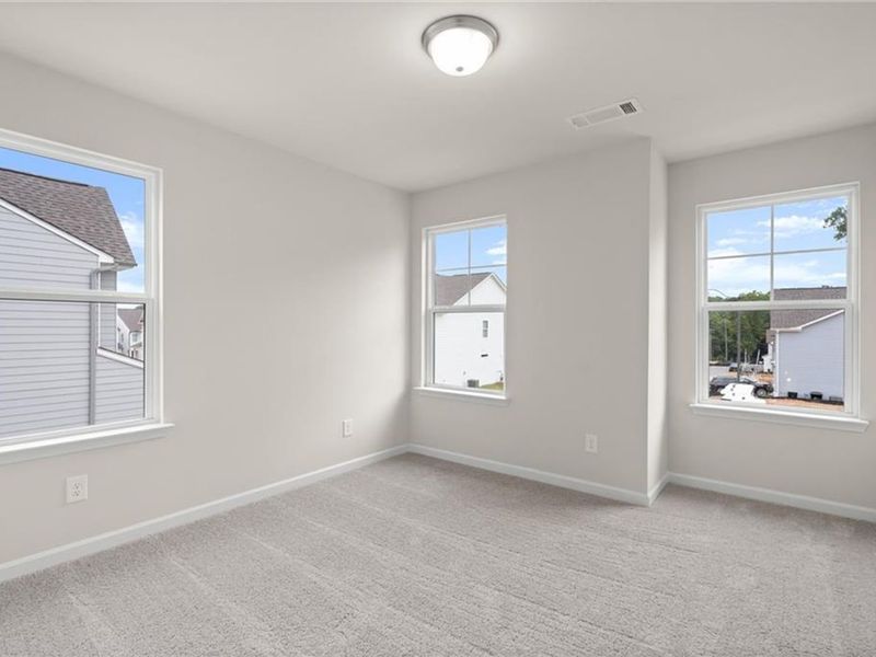 Spacious, unfurnished interior of a new home in The Village at Shallowford, Kennesaw (Image 30).