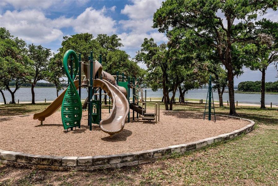 Community amenities in , Lago Vista (Image 19).