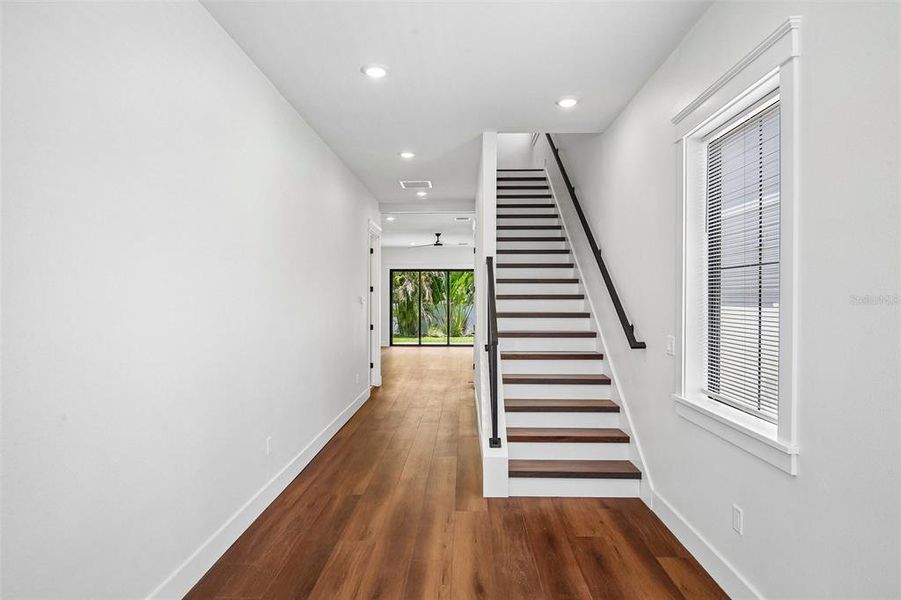 Spacious, unfurnished interior of a new home in , St. Petersburg (Image 23). Spacious, unfurnished interior of a new home in , St. Petersburg (Image 23).