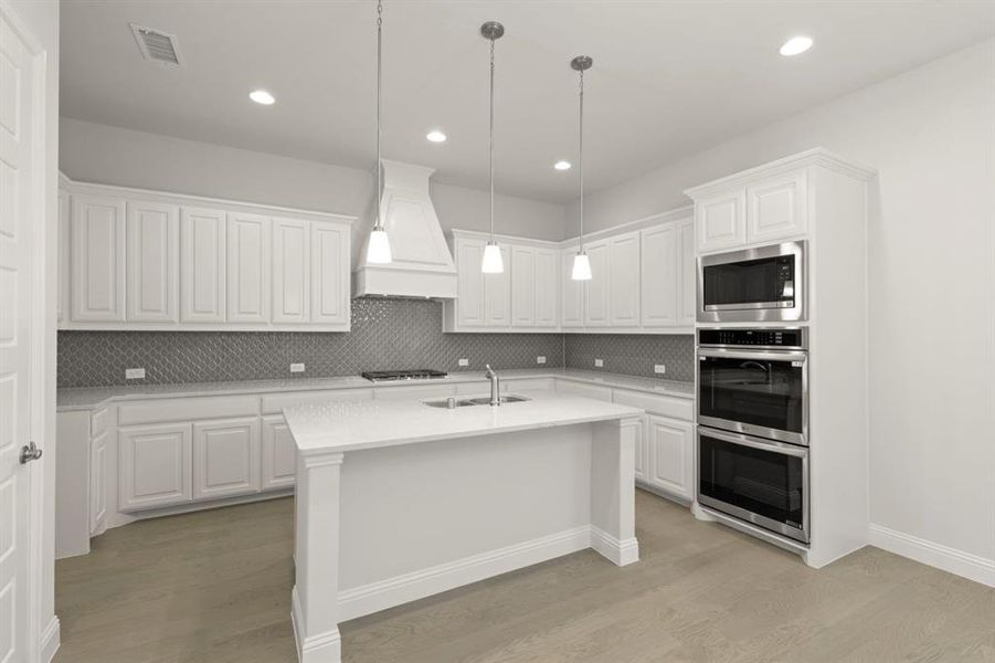 7_11. 3625 Long Branch - Kitchen (2) 7_11. 3625 Long Branch - Kitchen (2)