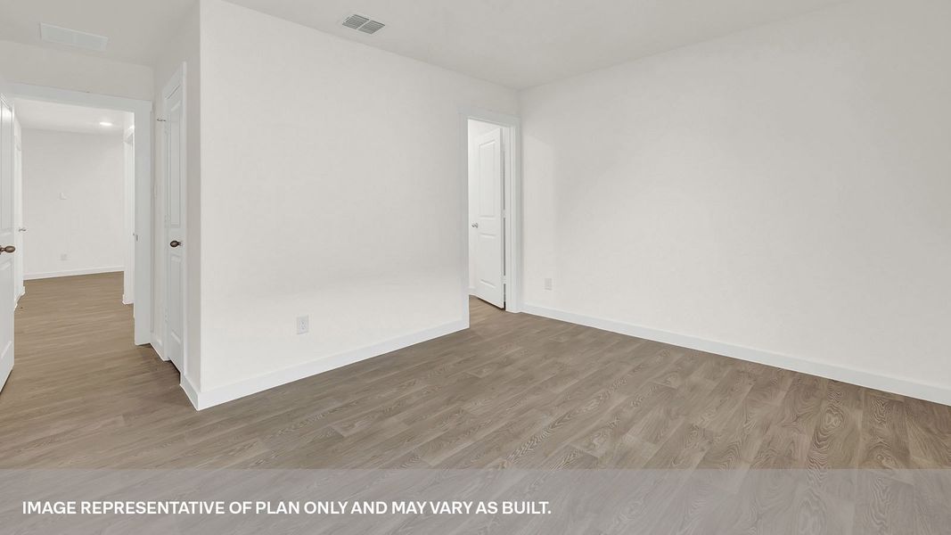 Representative unfurnished interior of a home built from the The Courtland by D.R. Horton in Sonoma Oaks, Fredericksburg (Image 15).