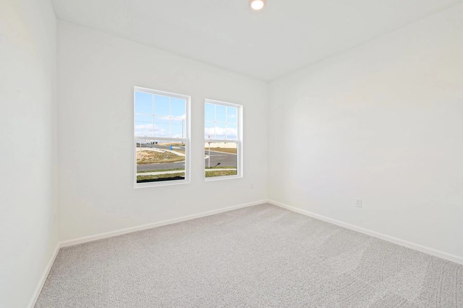 Representative unfurnished interior of a home built from the Larissa by Starlight Homes in Scenic Terrace, Lake Hamilton (Image 18).