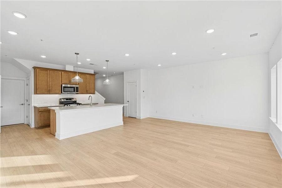 Spacious, unfurnished interior of a new home in Grandview Terrace, Canton (Image 13). Spacious, unfurnished interior of a new home in Grandview Terrace, Canton (Image 13).