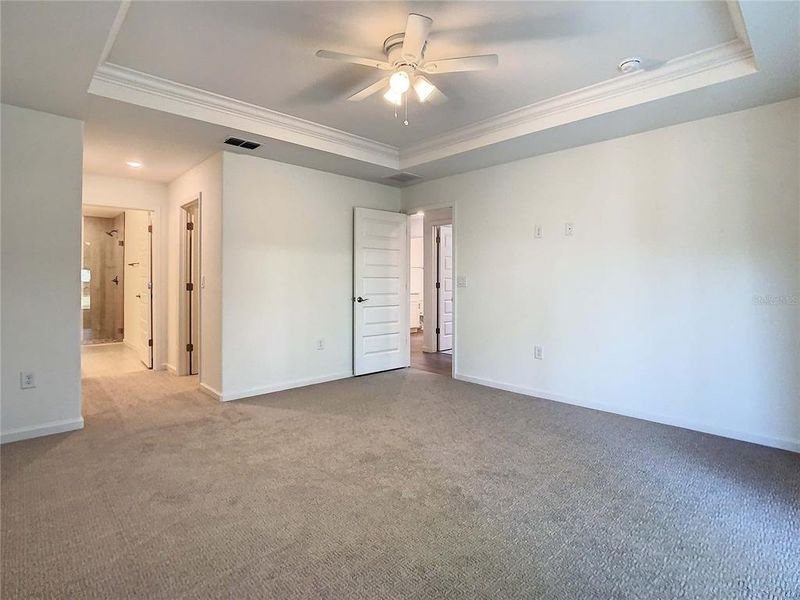 Image 10 of a home in .