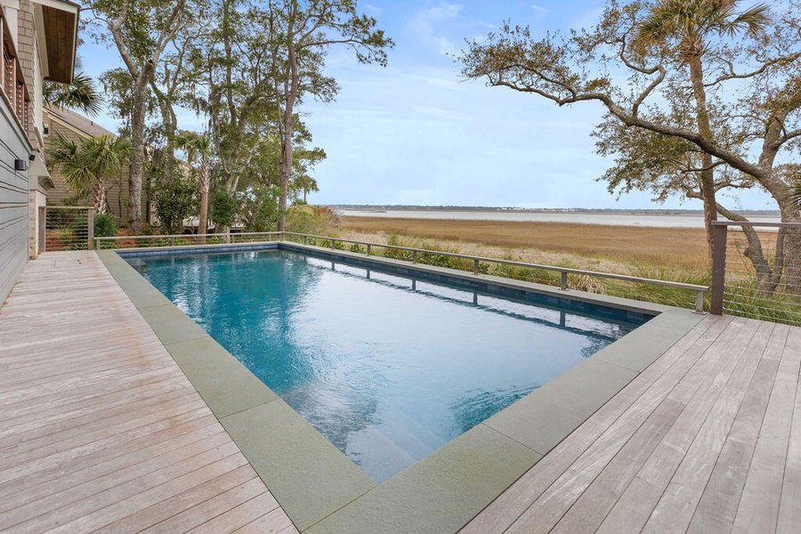 Exterior details and patio area of a home in , Kiawah Island (Image 3).