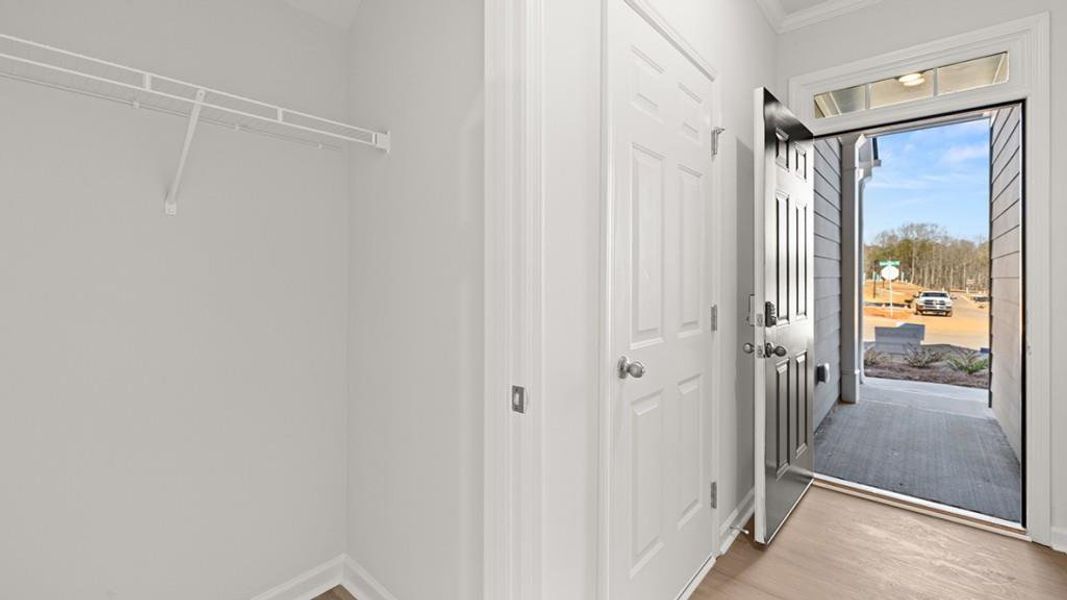 Spacious, unfurnished interior of a new home in Carlton, Douglasville (Image 12).