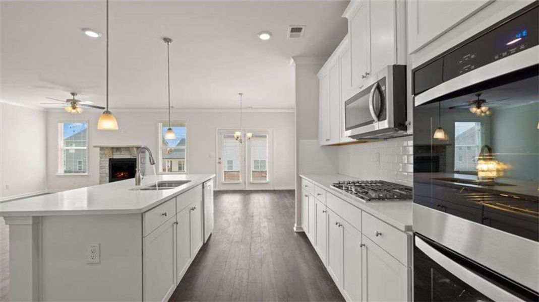 Furnished interior view inside a new home in Water Oak Estates, Lawrenceville (Image 9).