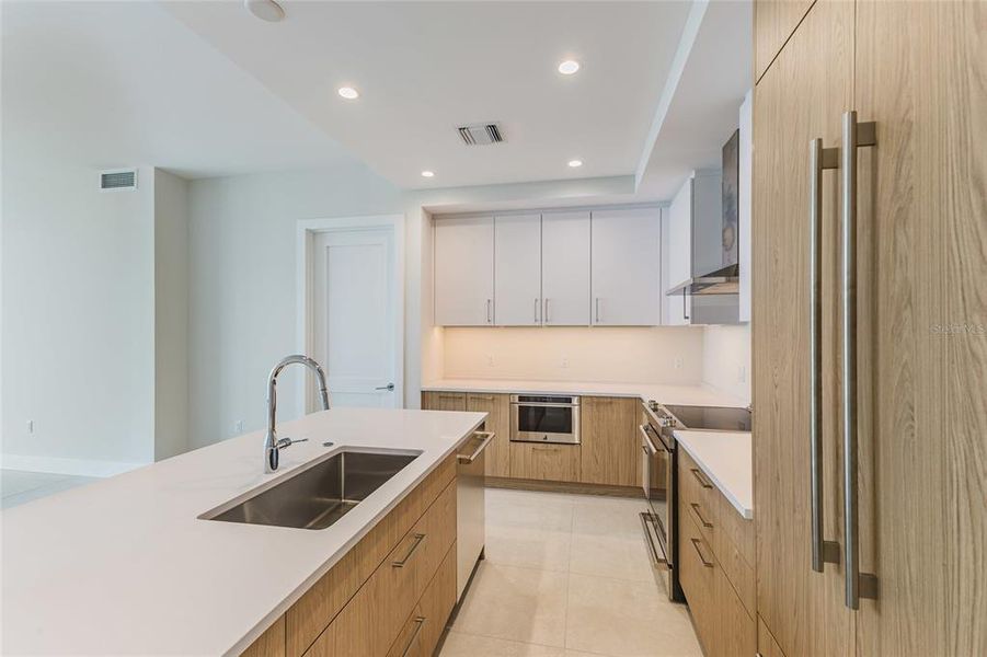 Furnished interior view inside a new home in , St. Petersburg (Image 13).