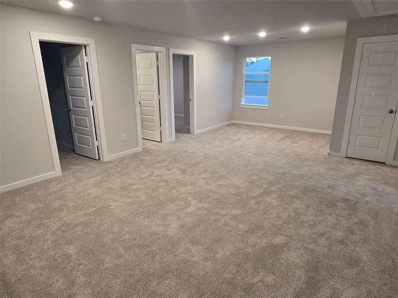 Spacious, unfurnished interior of a new home in Liberty Estates, Cleveland (Image 17).