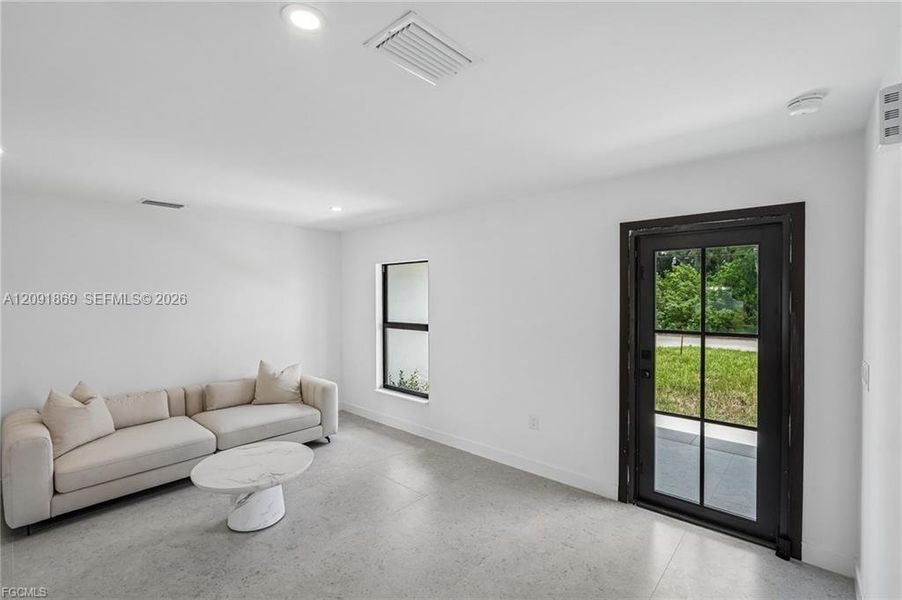Image 43 of a home in . Image 43 of a home in .
