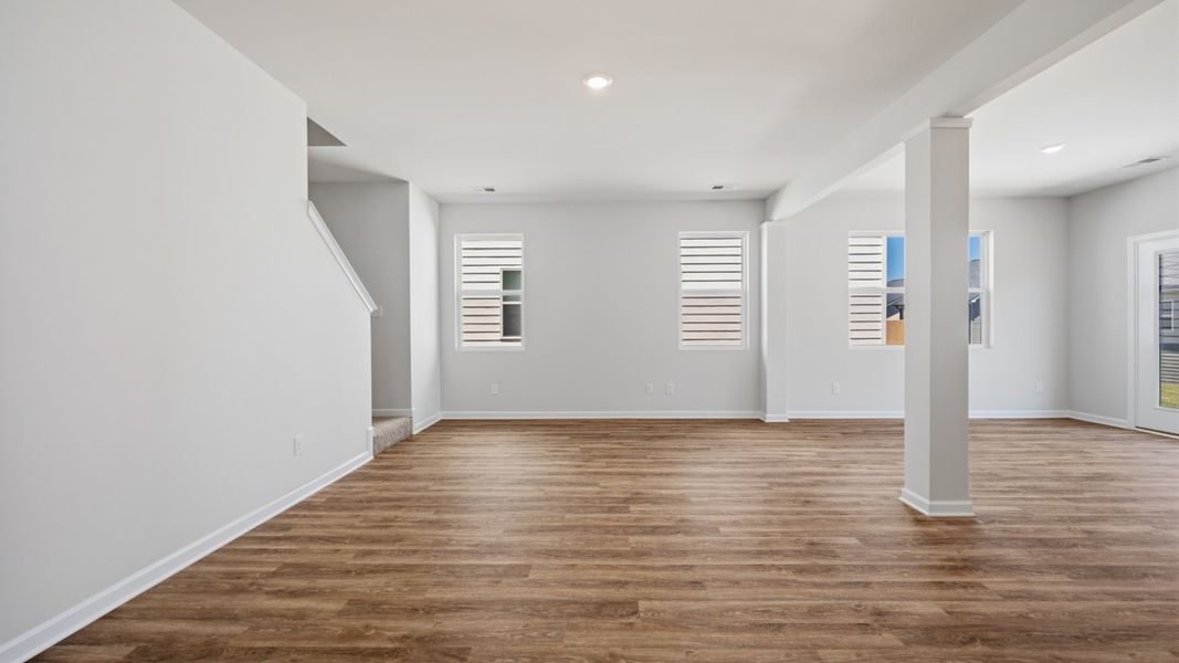 Spacious, unfurnished interior of a new home in Shoal Creek, Hampton (Image 12).