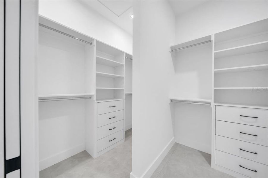 Image 37 of a home in .