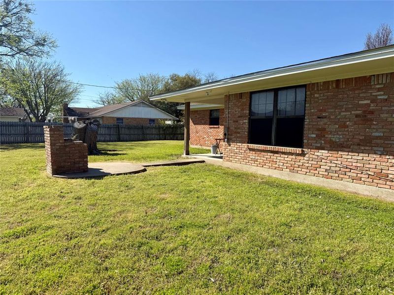 Exterior details and patio area of a home in , Whitney (Image 17).