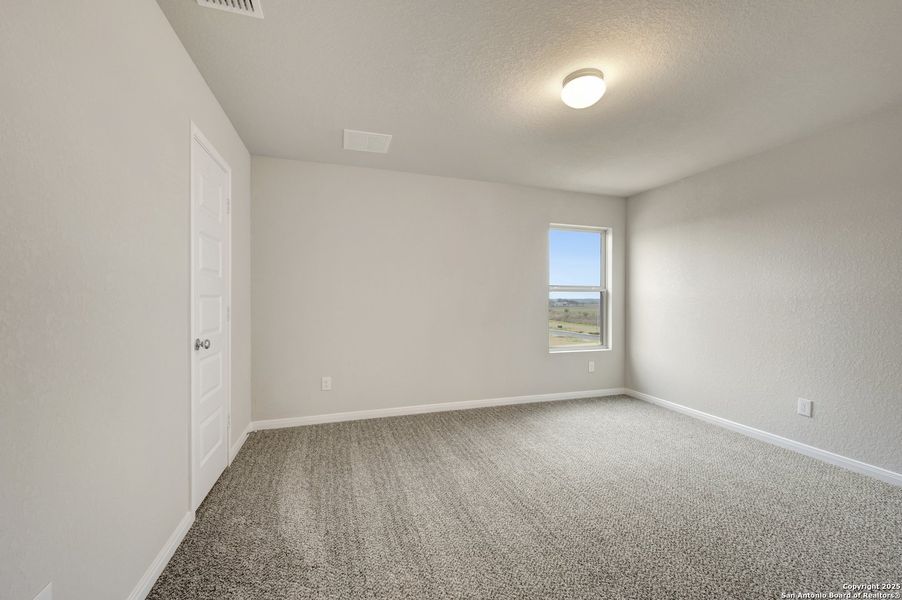 Spacious, unfurnished interior of a new home in Paloma Park, Converse (Image 35).